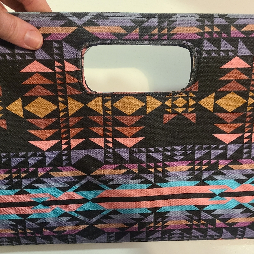 Aztec clutch